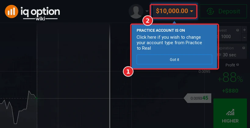 IQ Option tip Practice account is on, pointing at the balance menu of $10,000.00